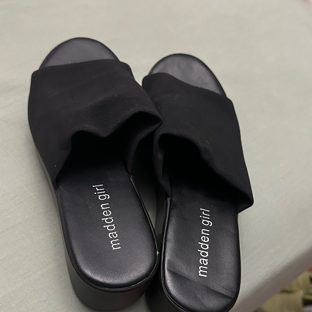 Madden Girl Black Platform sandals